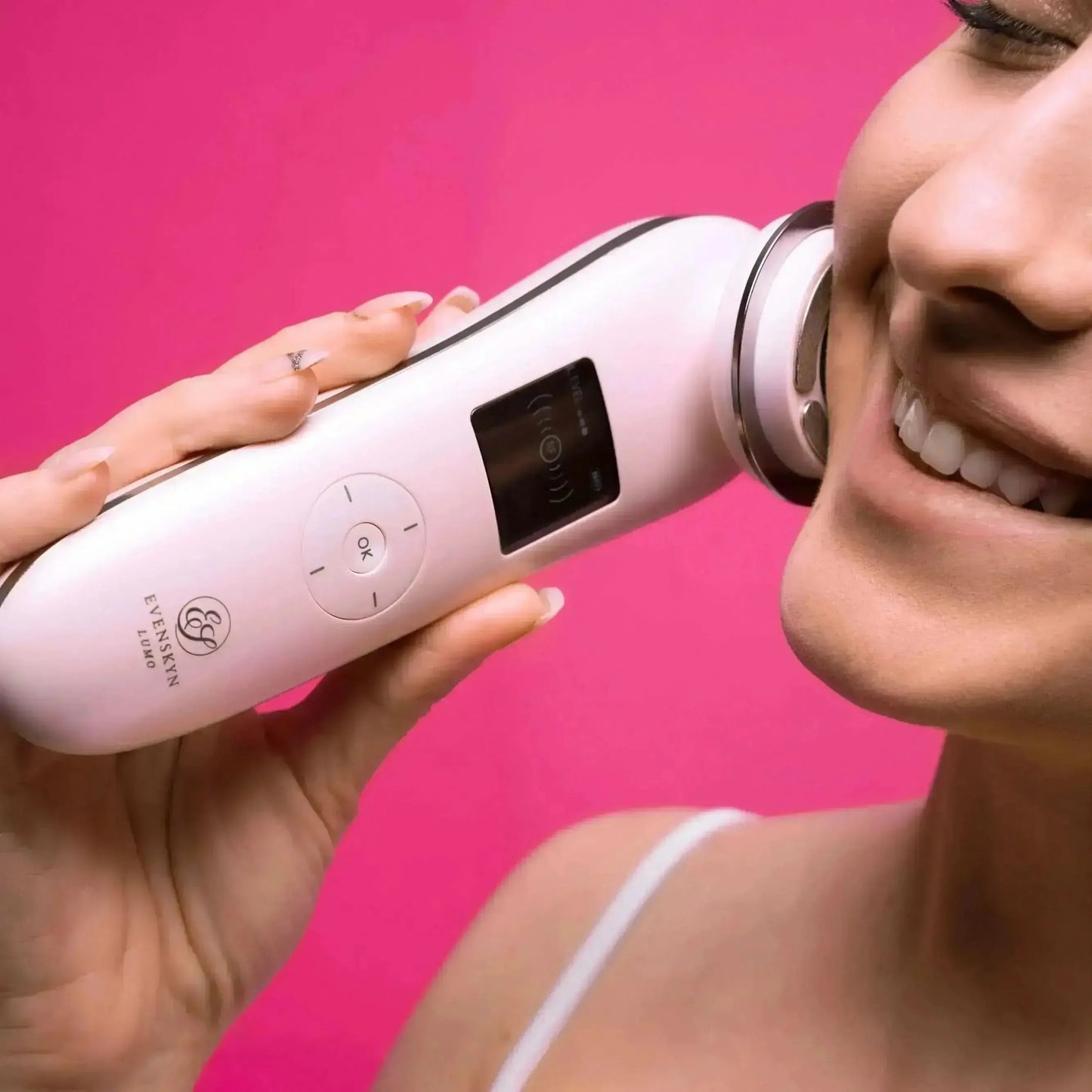 EvenSkyn® Lumo⁺ (2026) Skin Tightening Handset