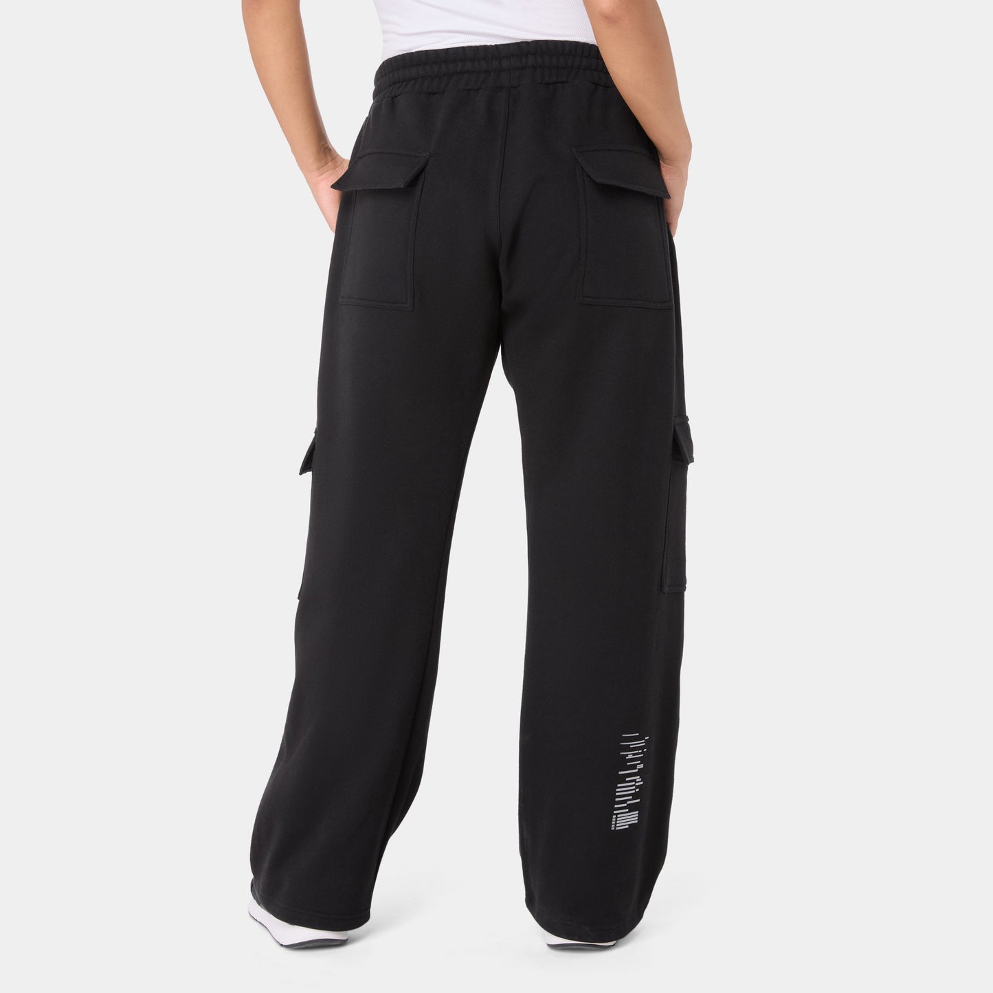 VOLTFEM_77 CARGO BOTTOM — WAR BLACK